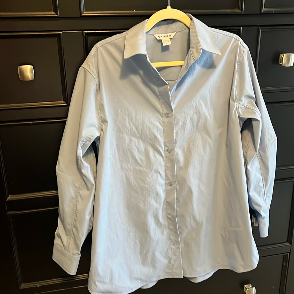 Athleta women’s size small long sleeve